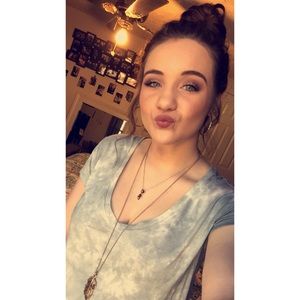 Meet your Posher, Megan